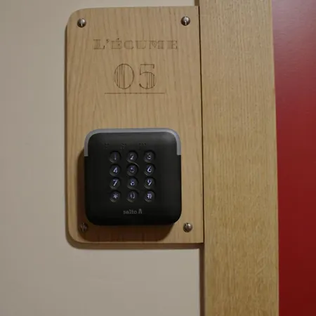 Hotel Les De La Fontaine 2*