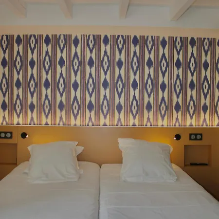 Hotel Les De La Fontaine 2*