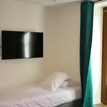 Les De La Fontaine Autoire