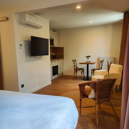 Les De La Fontaine Hotel Autoire