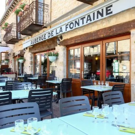 Les De La Fontaine Otel