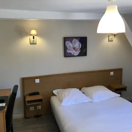 Les De La Fontaine Hotel