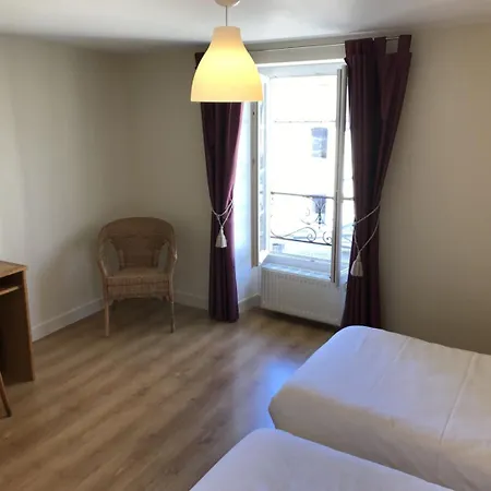 Les De La Fontaine Hotel 2*