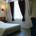 Hotel Les De La Fontaine 2*