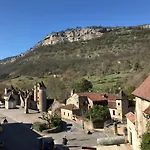 Les De La Fontaine 2*