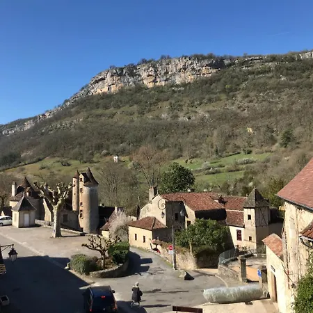 Les De La Fontaine 2*