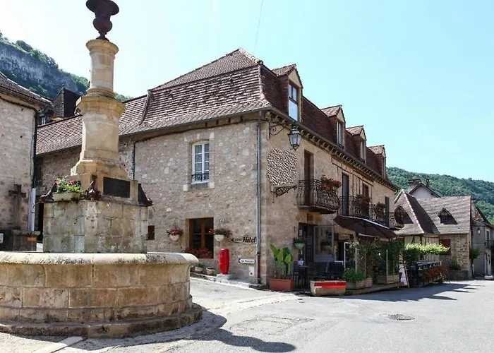 酒店 Les De La Fontaine 2*